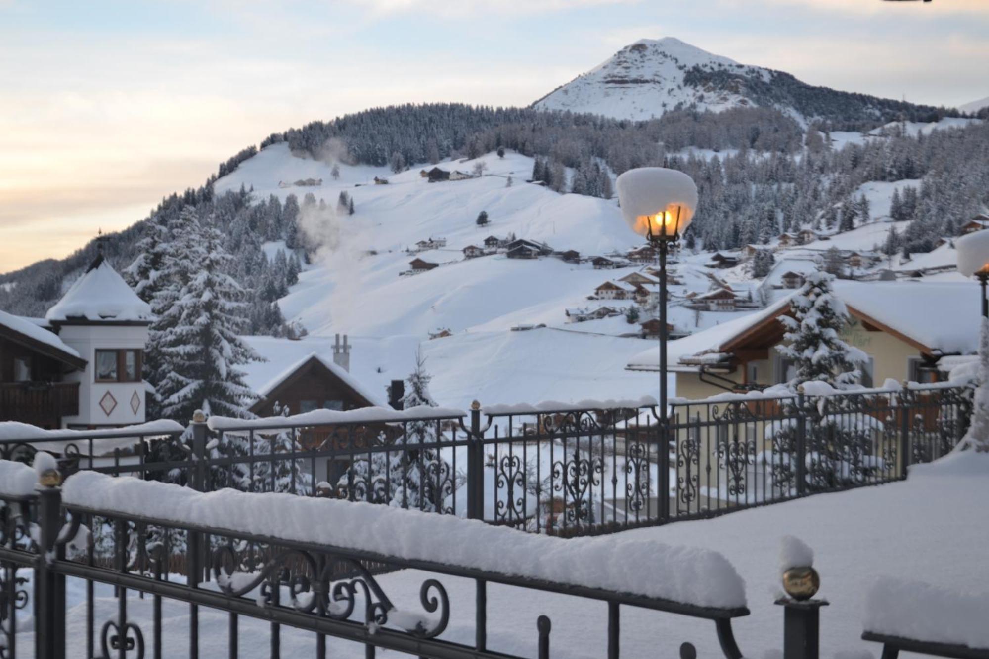 Hotel Scoiattolo Selva di Val Gardena Kültér fotó