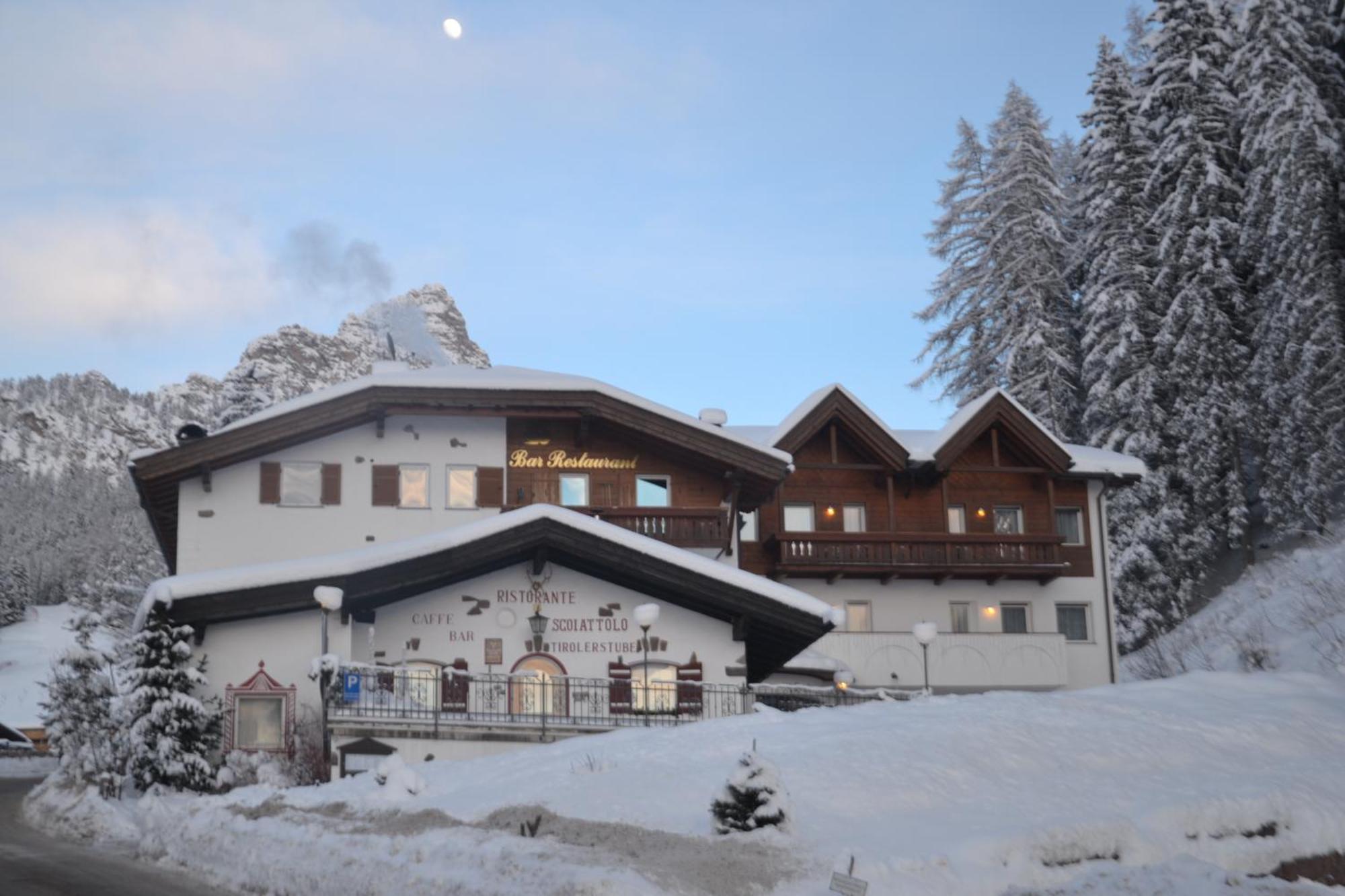 Hotel Scoiattolo Selva di Val Gardena Kültér fotó
