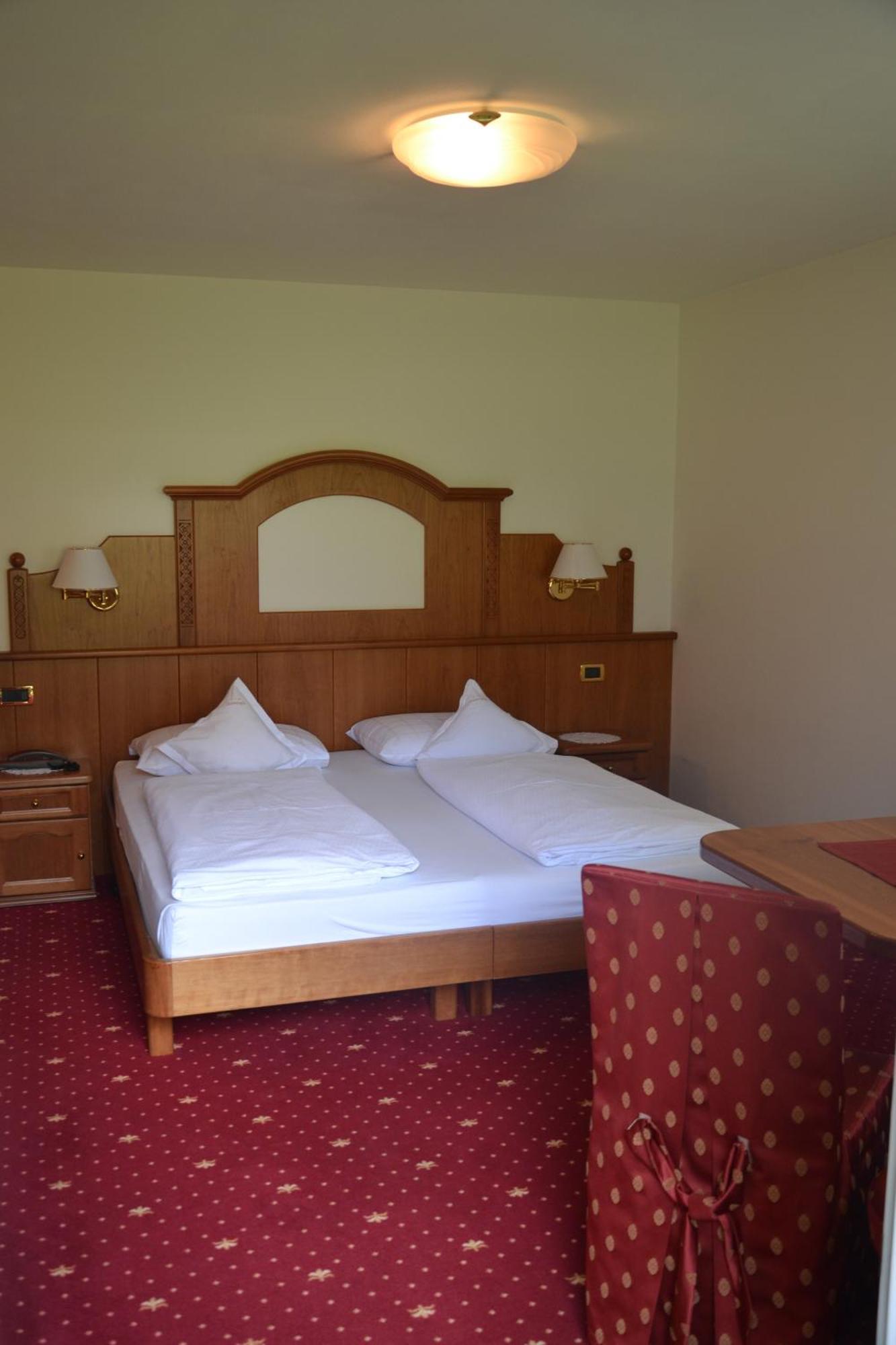 Hotel Scoiattolo Selva di Val Gardena Kültér fotó