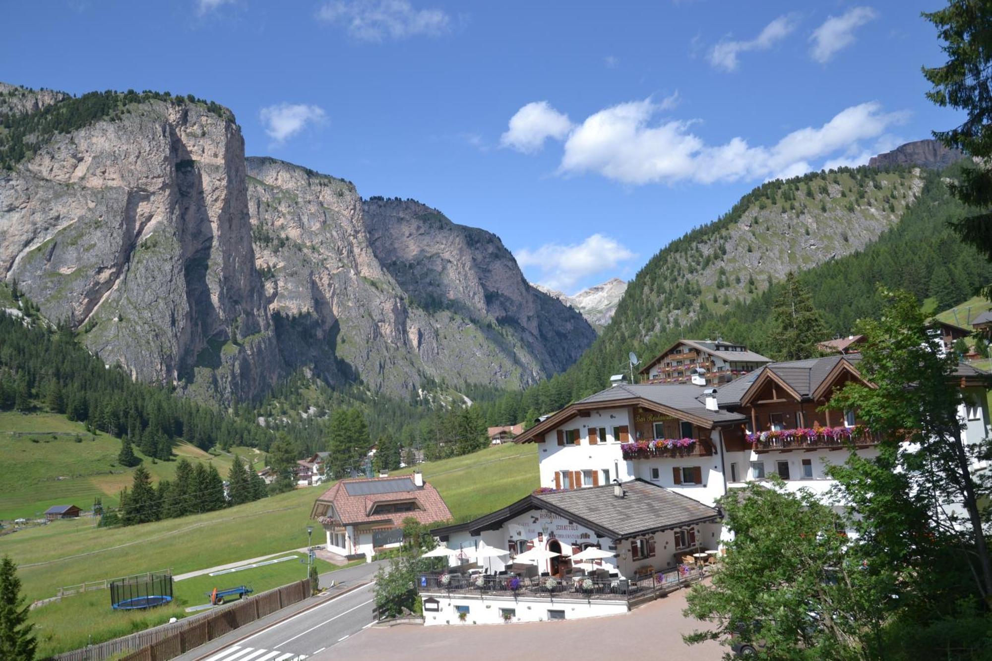 Hotel Scoiattolo Selva di Val Gardena Kültér fotó