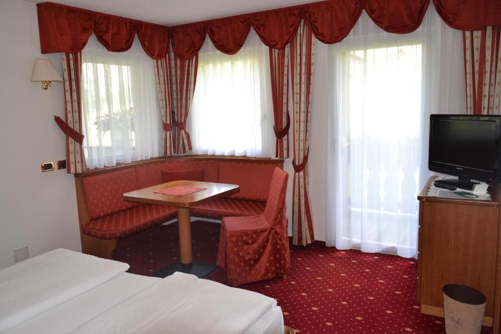 Hotel Scoiattolo Selva di Val Gardena Kültér fotó
