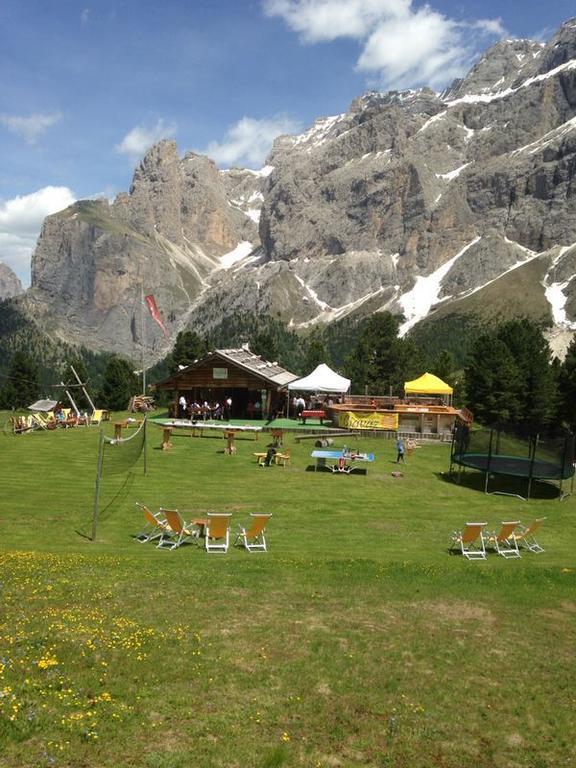 Hotel Scoiattolo Selva di Val Gardena Kültér fotó