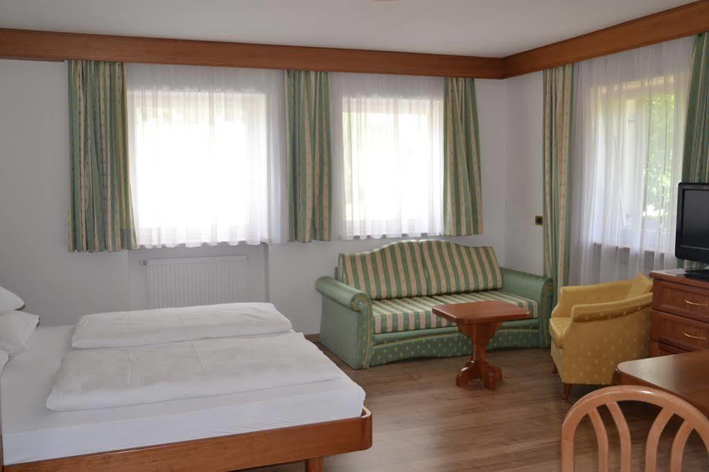 Hotel Scoiattolo Selva di Val Gardena Kültér fotó